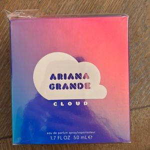 Ariana Grande Cloud Perfume